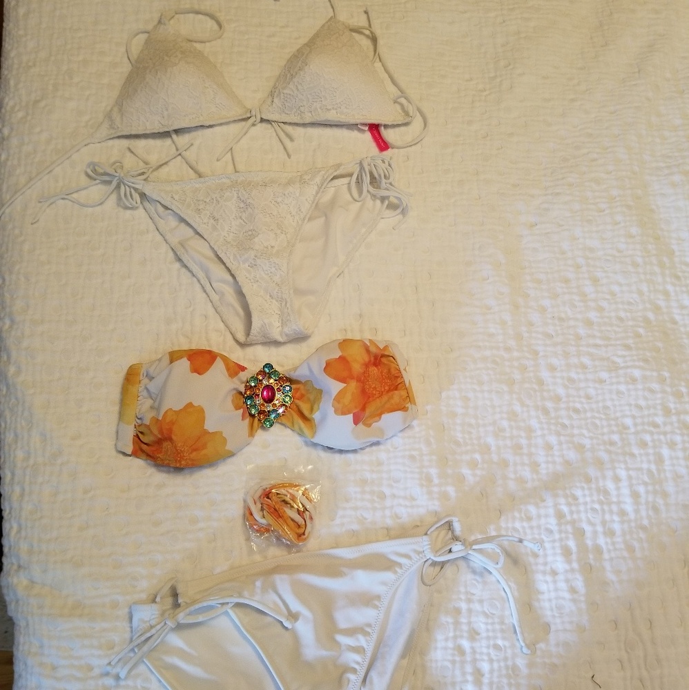 2 Victoria Secret swim suits new without tags